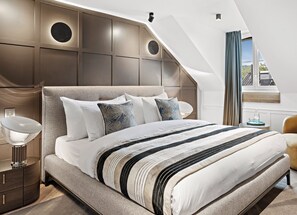 Tower Suite | Premium bedding, down duvets, pillow-top beds, in-room safe