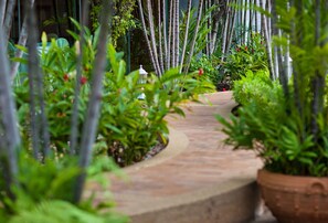 Garden - Dusit Princess Srinakarin (Bangkok)