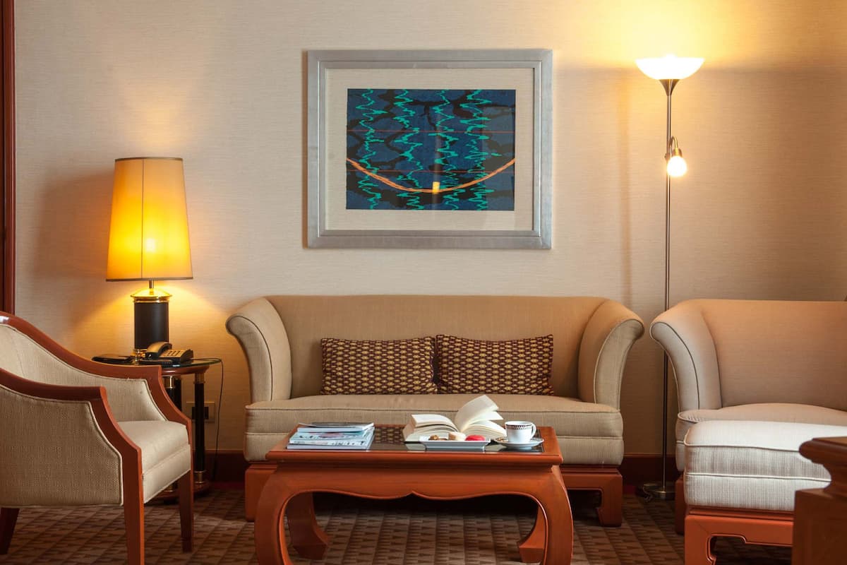 executive suite, 1 king bed | view from room