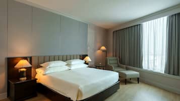 Premier Executive Room | 1 bedroom, premium bedding, minibar, in-room safe