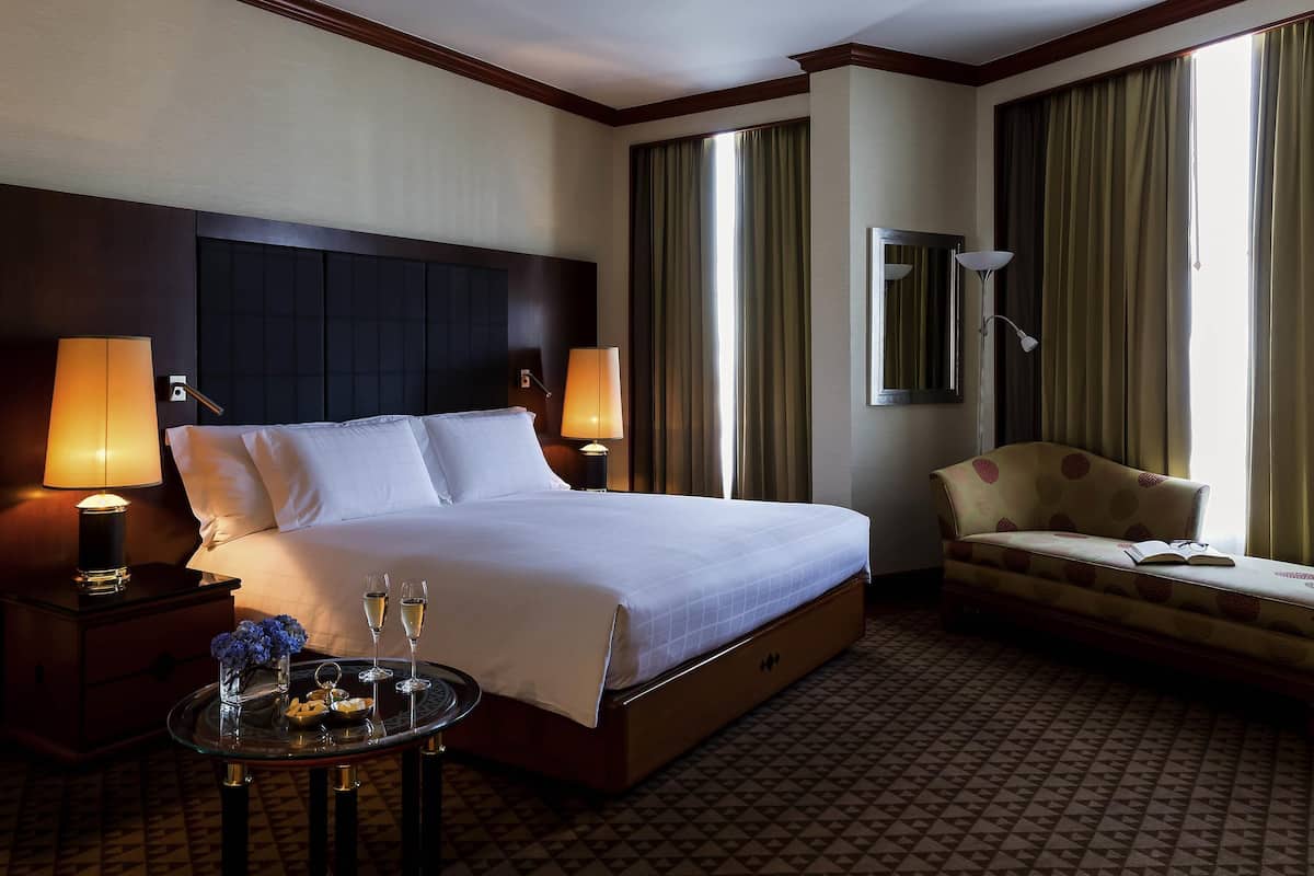 Deluxe Room, 1 King Bed