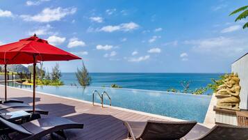 2 outdoor pools, pool umbrellas, sun loungers