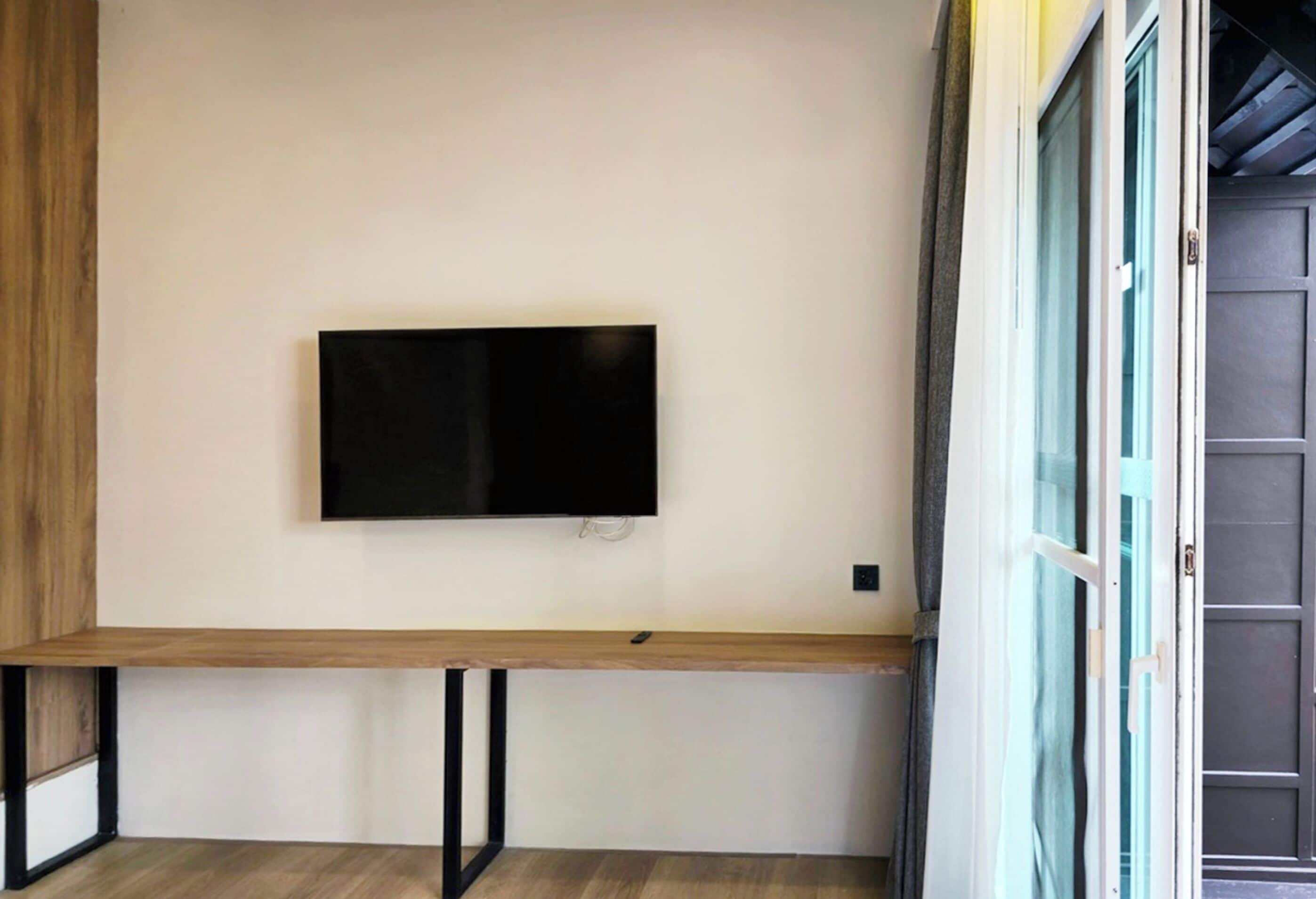 premier coral seaview studio | 1 bedroom, in-room safe, individually decorated, individually furnished