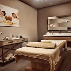 Espace de soins pour les couples, sauna, bain à remous, hammam, hammam