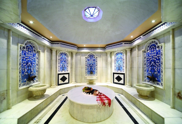 Couples treatment rooms, sauna, spa tub, steam room, Turkish bath