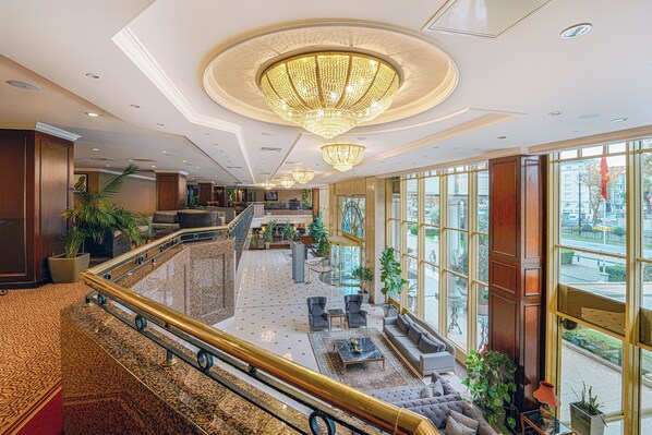 Lobby sitting area - Eresin Hotels Topkapi (Istanbul)