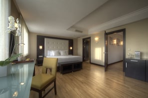Premium bedding, minibar, in-room safe, desk