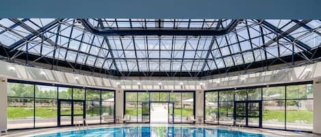 Piscine couverte