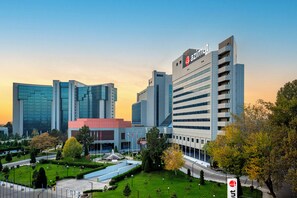 Front of property - AZIMUT Grand Hotel Tashkent (Tashkent)