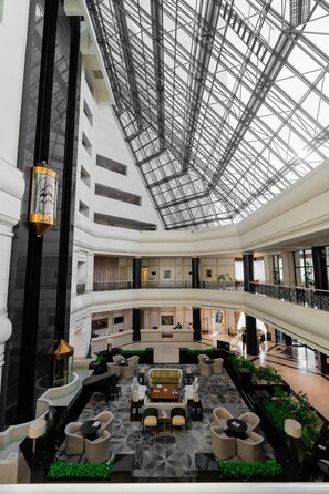 Lobby - AZIMUT Grand Hotel Tashkent (Tashkent)