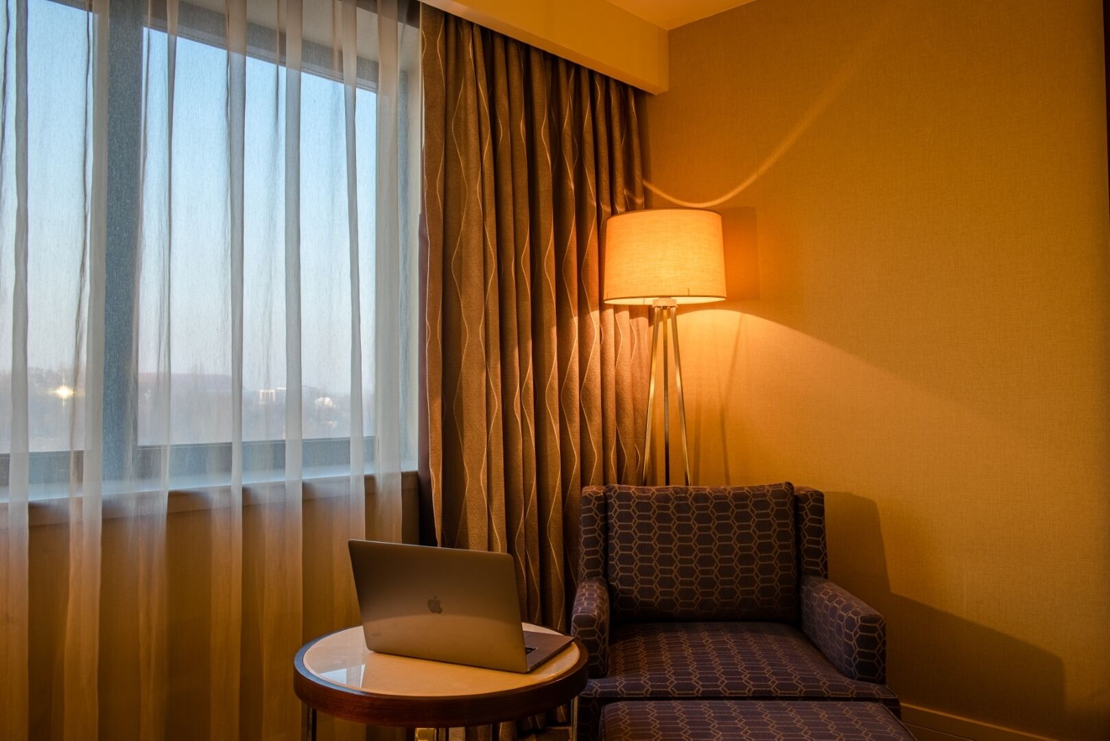 comfort twin room | minibar, in-room safe, desk, soundproofing