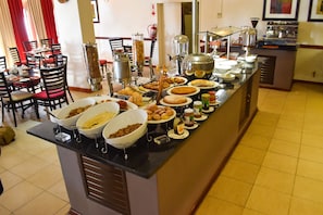 Esmorzar diari anglès (195 BWP per persona)