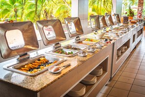 Breakfast, lunch, dinner served; international cuisine 