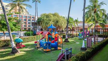 Children’s play area – outdoor