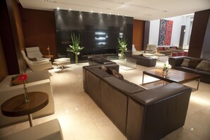 Sala de estar en el lobby