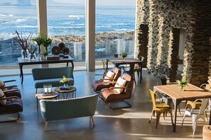 Sala de estar en el lobby