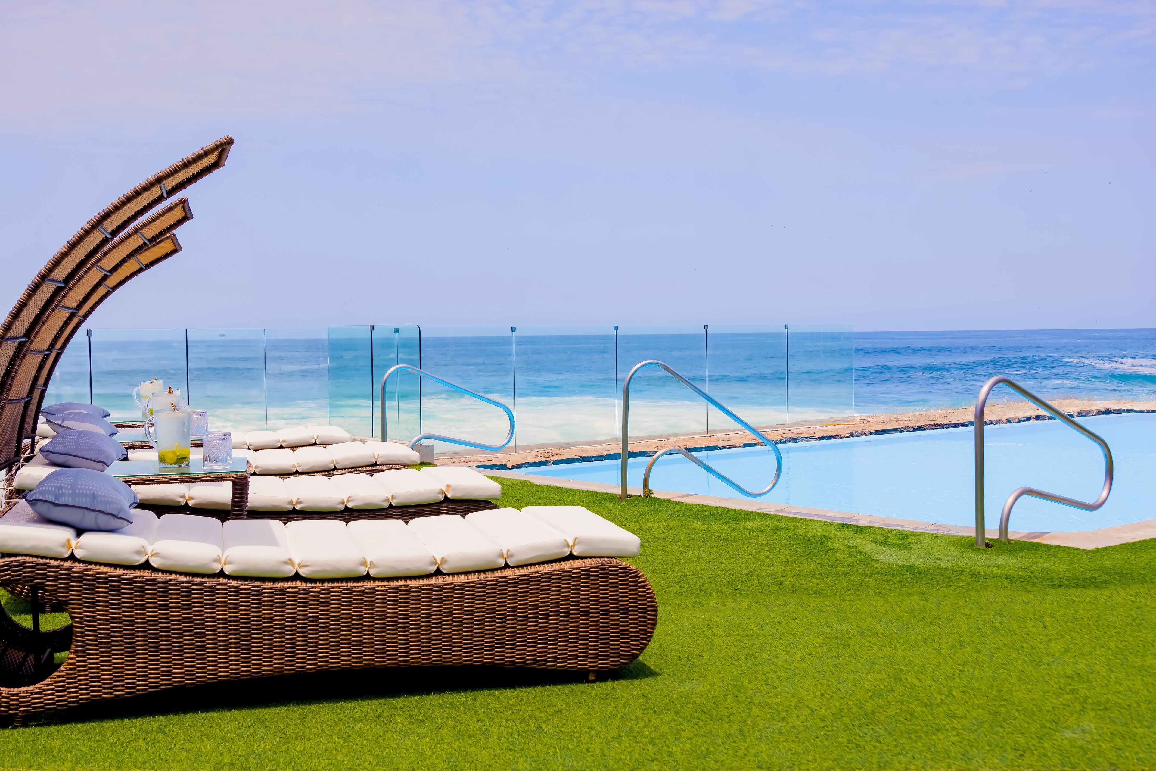 outdoor pool, pool umbrellas