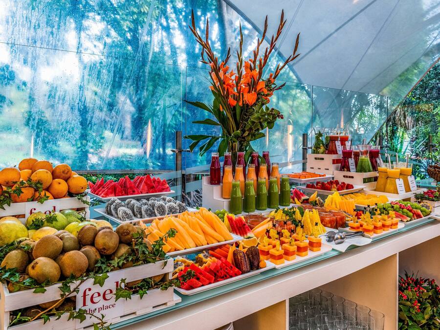 Daily buffet breakfast for a fee