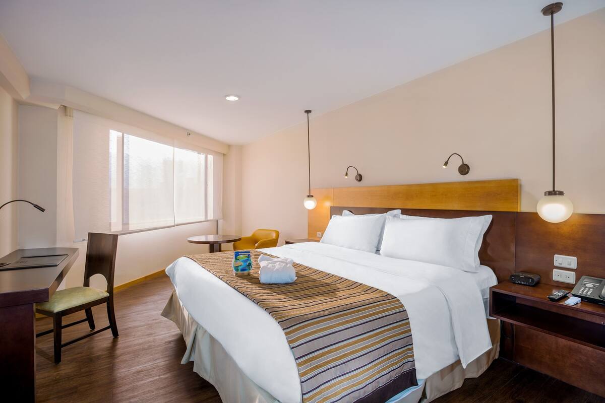 Premium bedding, down comforters, minibar, in-room safe