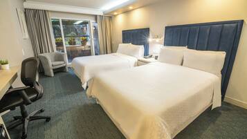Bộ đồ giường cao cấp, chăn bông, nệm Select Comfort, minibar