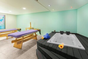 Hammam, soins d'aromathérapie, massages aux pierres chaudes