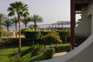 Private beach, beach towels, scuba diving, water skiing
