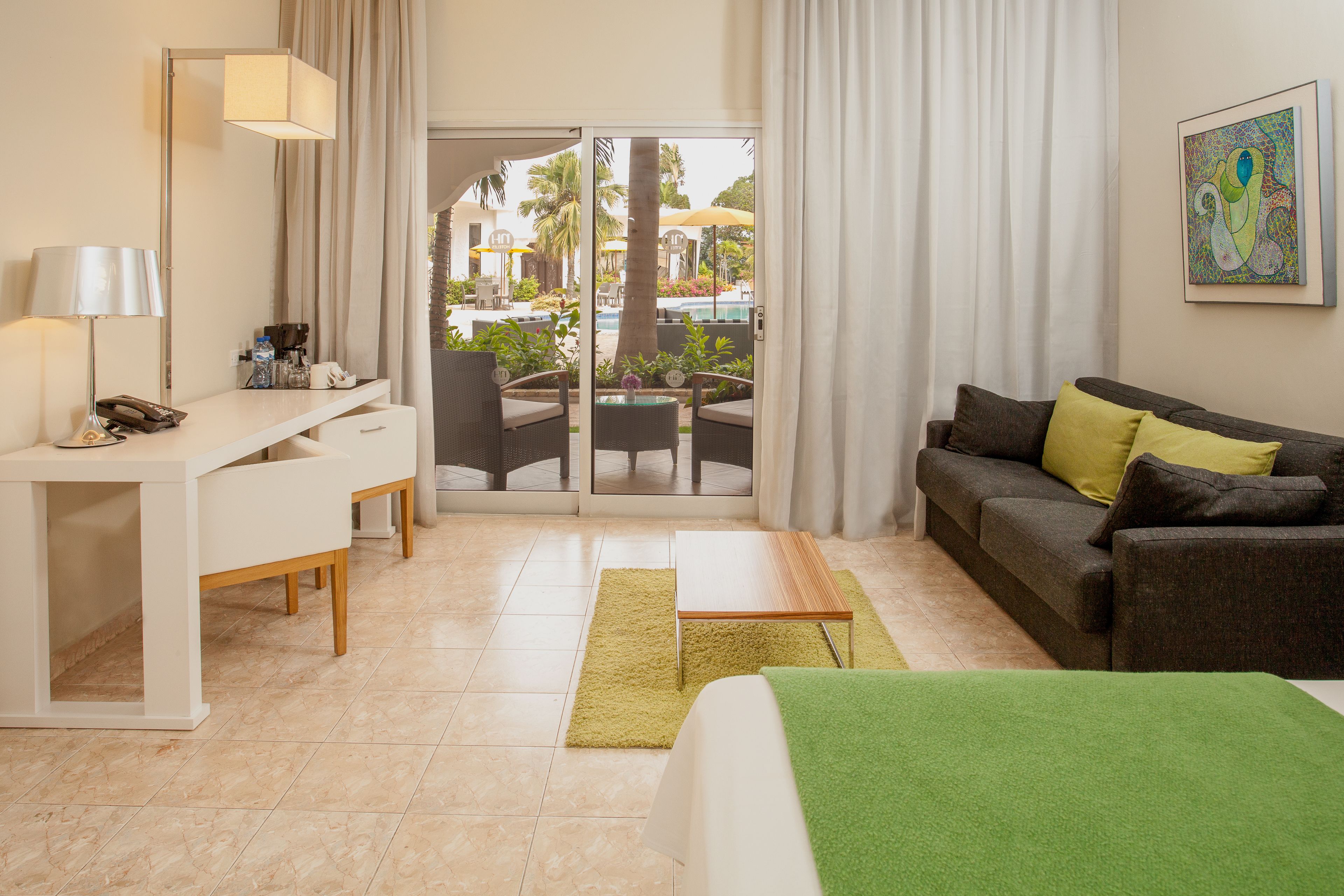 55-inch led tv with cable channels, netflix, streaming services