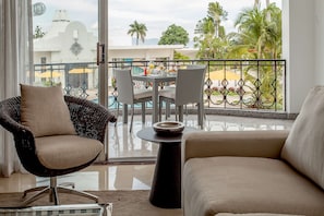 1 bedroom, Egyptian cotton sheets, premium bedding, minibar