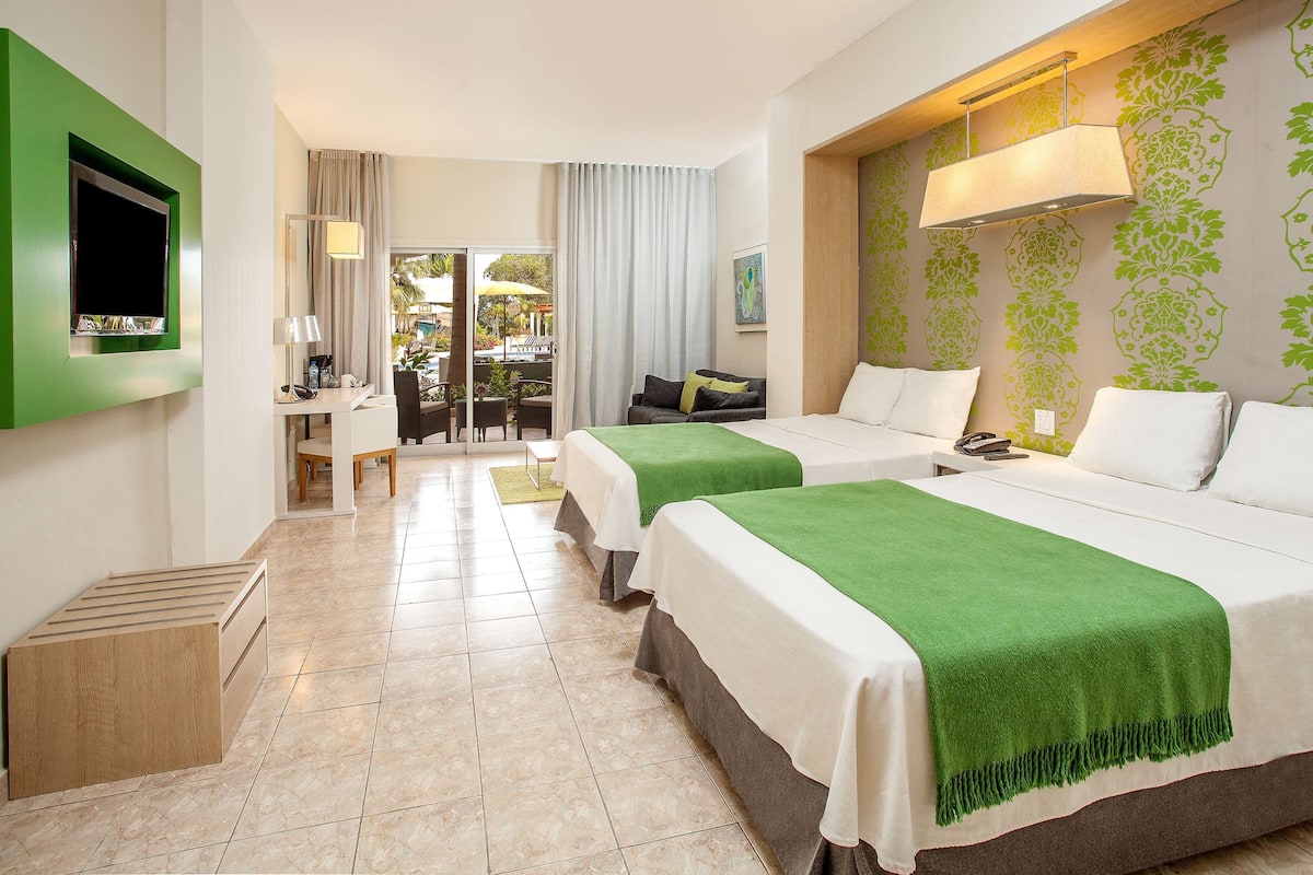 1 bedroom, Egyptian cotton sheets, premium bedding, minibar