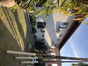 Hiên