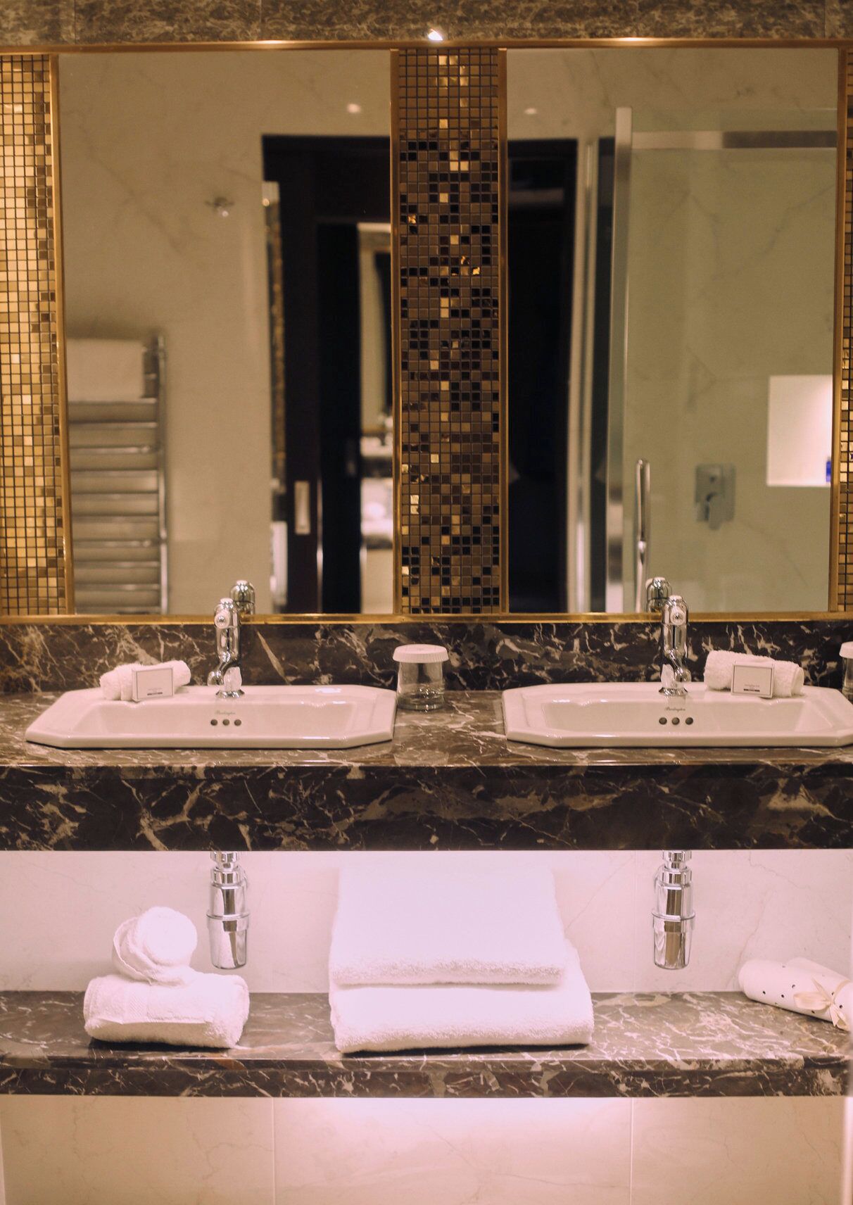 Baño | Artículos de higiene personal de diseño, secador de pelo y albornoces