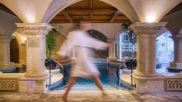 Couples treatment room(s), sauna, hot tub, steam room, body treatments