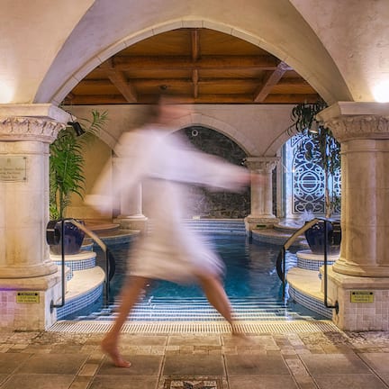 Couples treatment rooms, sauna, hot tub, steam room, body treatments