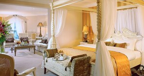 1 bedroom, premium bedding, in-room safe, desk