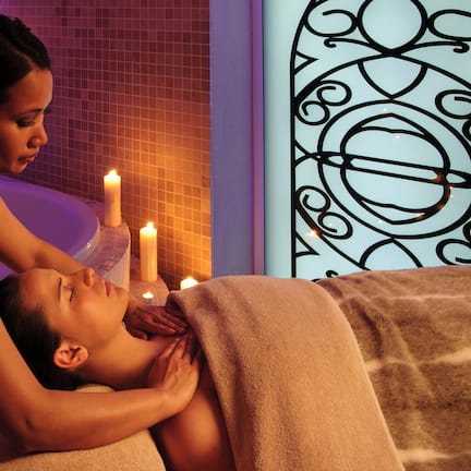 Couples treatment rooms, sauna, hot tub, steam room, body treatments