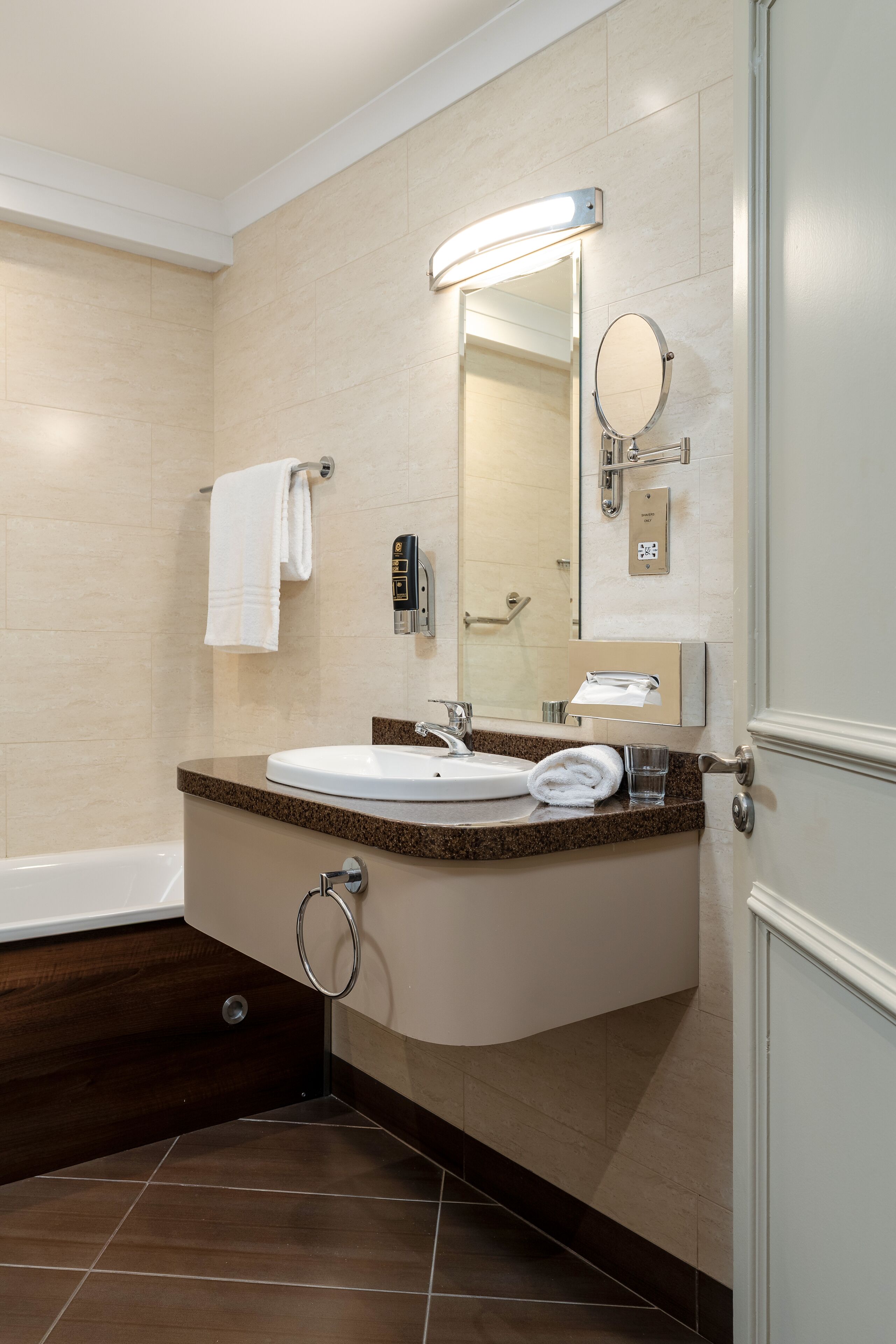 Photo - Limerick City Hotel