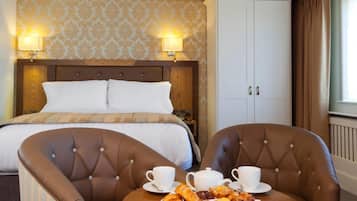 Ropa de cama de alta calidad, caja fuerte, wifi gratis