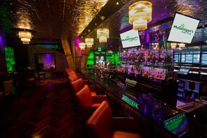Serves dinner and happy hour
