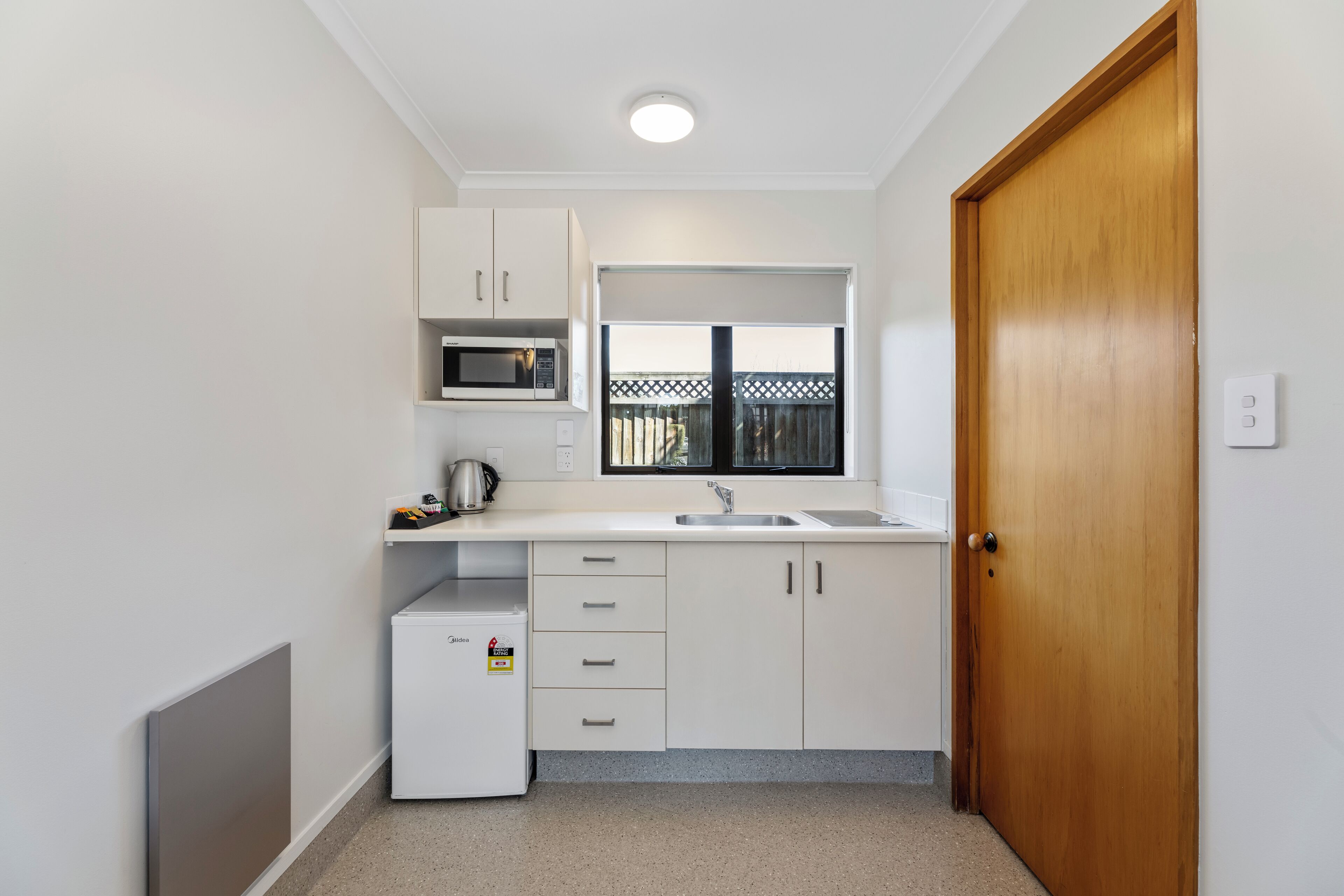 Individually decorated, individually furnished, laptop workspace