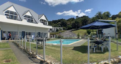 Aloha Seaview Resort Motel