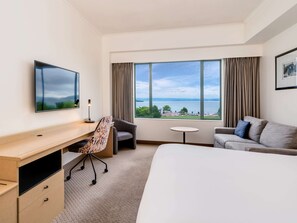 Room, 1 King Bed, Lake View | Hypo-allergenic bedding, minibar, in-room safe, desk