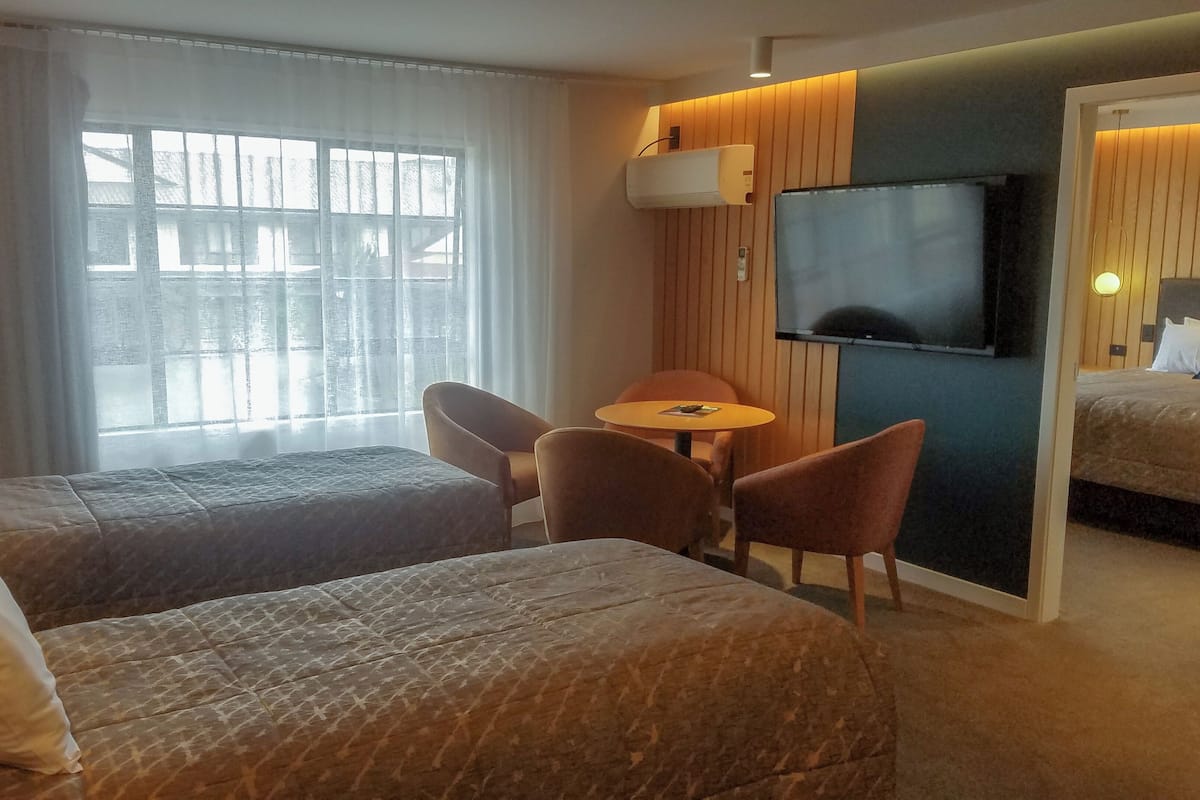 Junior Suite | In-room safe, desk, iron/ironing board, free WiFi