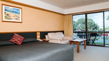 Chambre, balcon, vue marina (King)