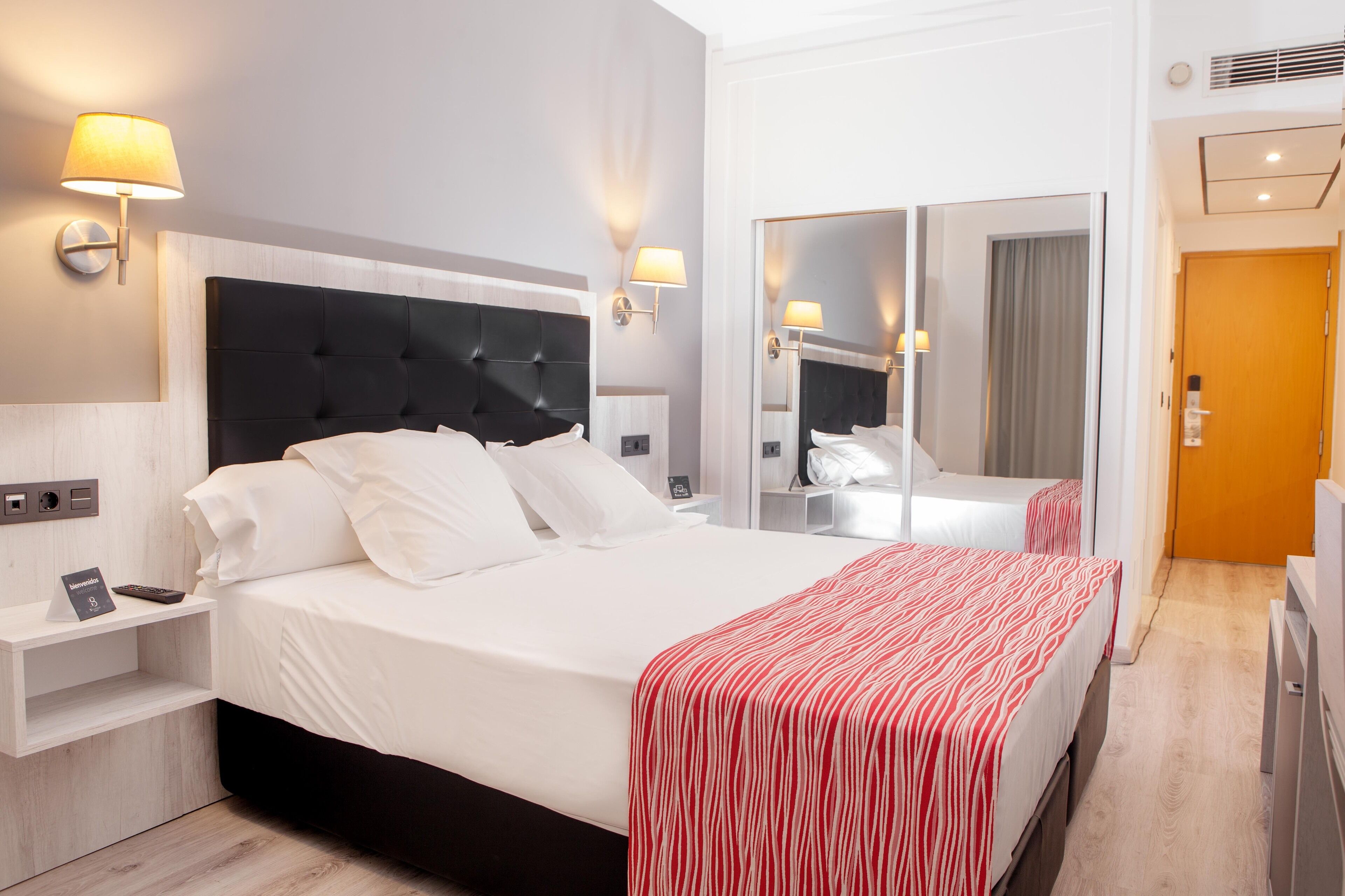 Down comforters, minibar, in-room safe, desk