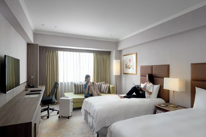 Egyptian cotton sheets, premium bedding, down duvets, pillow-top beds