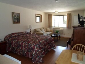 Pillow-top beds, desk, iron/ironing board, free WiFi