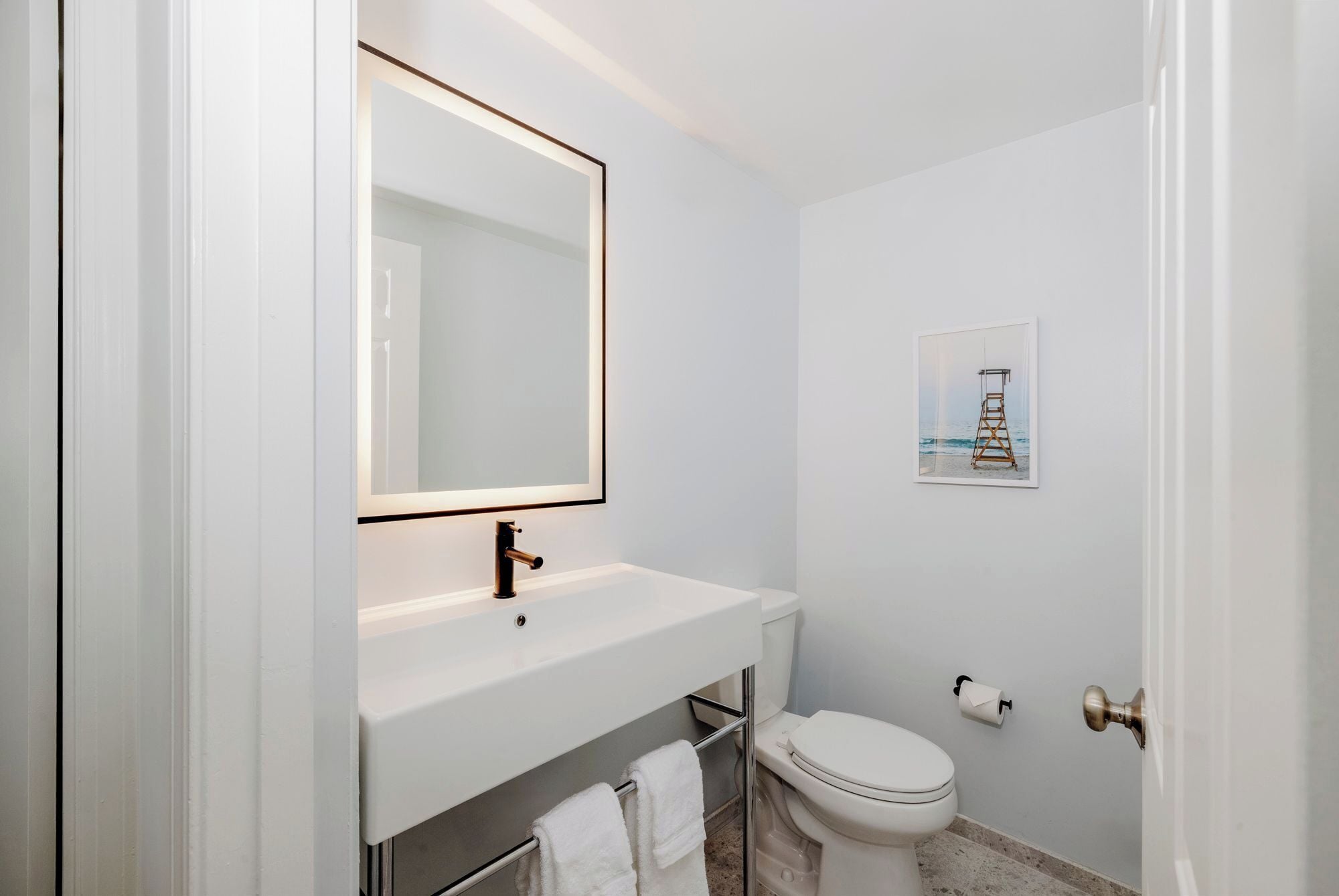 combined shower/bathtub, free toiletries, hair dryer, towels