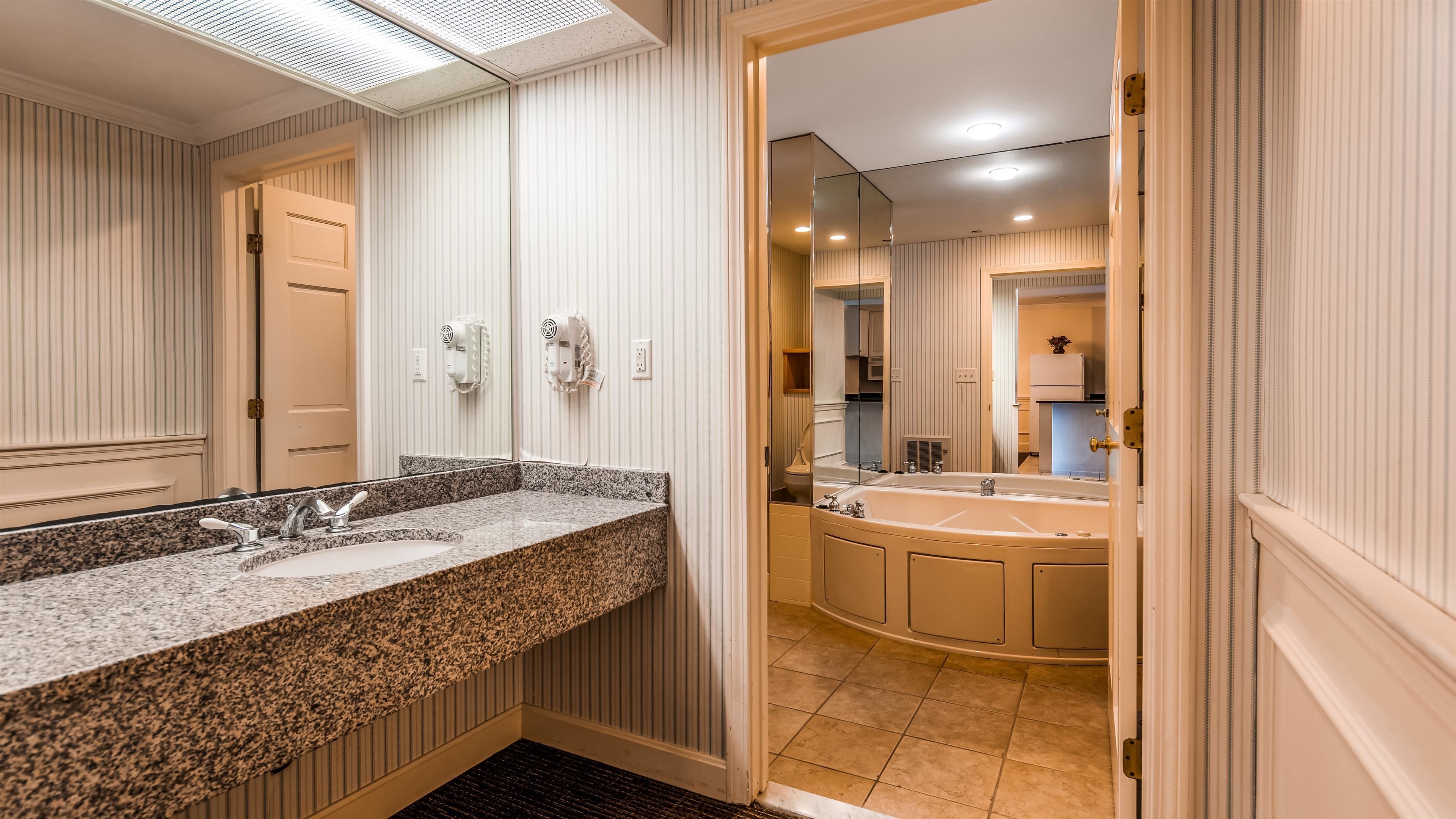 Photo - Best Western Adams Inn Quincy-Boston