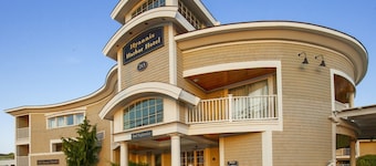 Hyannis Harbor Hotel