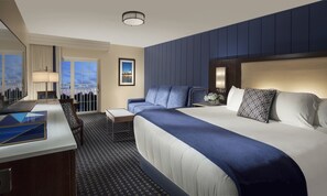 Premium Room, 1 King Bed | In-room safe, desk, laptop workspace, blackout drapes - Hyannis Harbor Hotel (Hyannis)